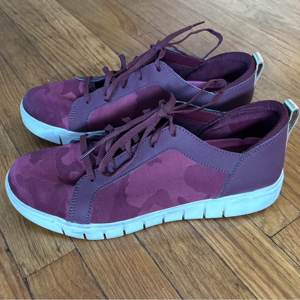 Ryka Burgundy Camo Low Top Lace Up Sneakers